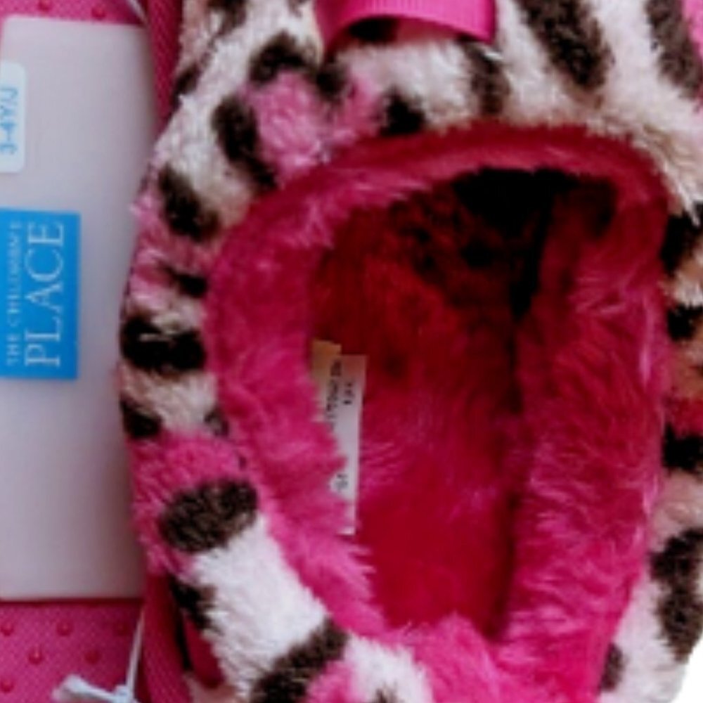 NWT The Childrens Place Girl Slippers Faux Fur Leopard SlipOn Shoe 8/9T … - Picture 3 of 9